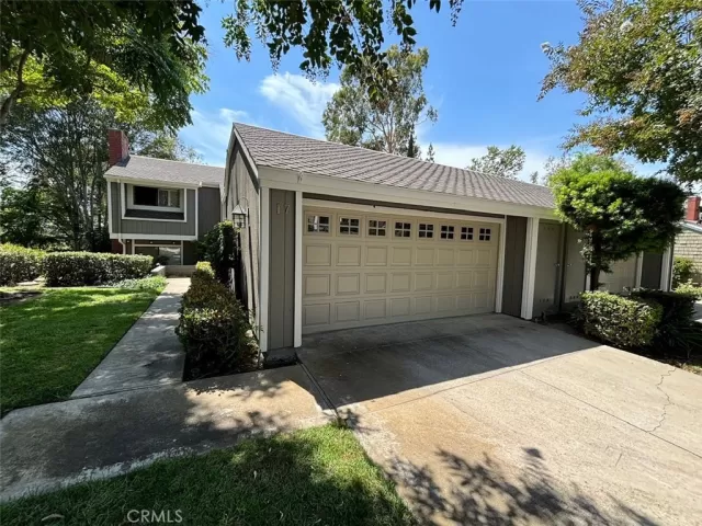 MLS: OC24160331 Condo For Sale