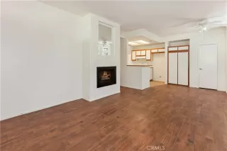 Photo #4: OC24160388 Listing 