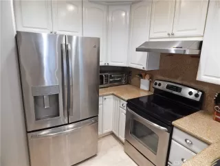 Photo #4: OC24160606 Listing 