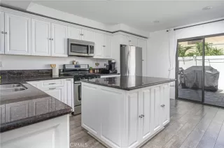 Photo #3: OC24160773 Listing