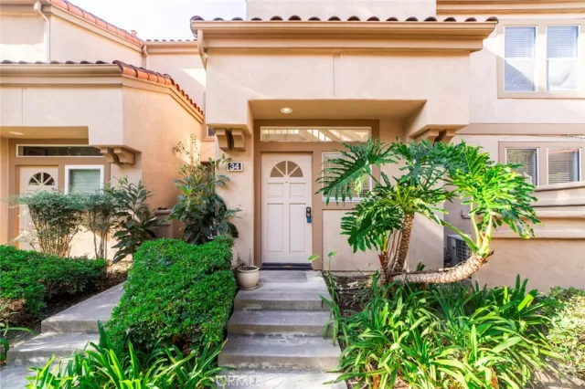 MLS: OC24161189 Condo For Sale