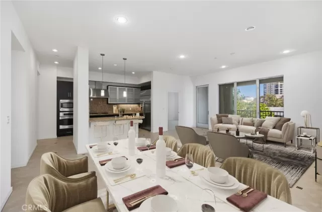 MLS: OC24161593 Condo For Sale