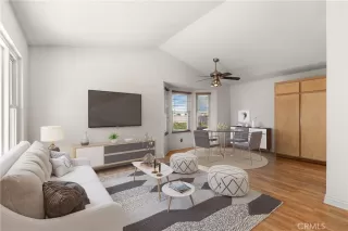 Photo #4: OC24162735 Listing