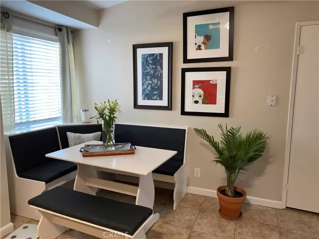 MLS: OC24162918 Condo For Sale