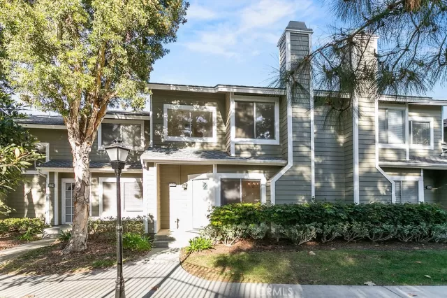 MLS: OC24163034 Condo For Sale