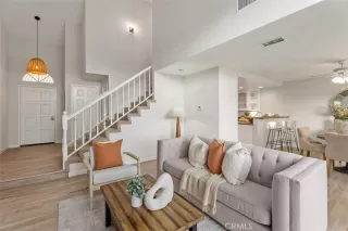 Photo #5: OC24163228 Listing 