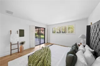 Photo #4: OC24163378 Listing 