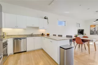 Photo #4: OC24164249 Listing 