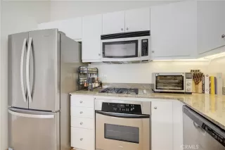 Photo #6: OC24164249 Listing 