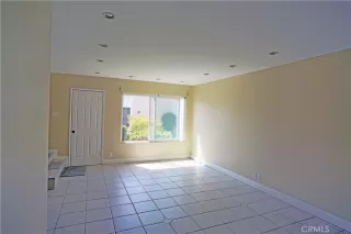 Photo #4: OC24164296 Listing 