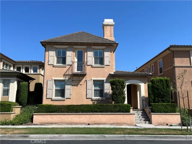 MLS: OC24164343 Condo For Sale