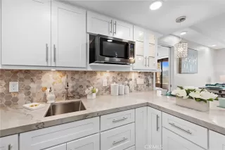 Photo #2: OC24164550 Listing