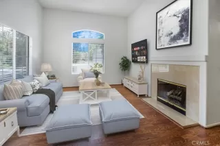 Photo #1: OC24164572 Listing 