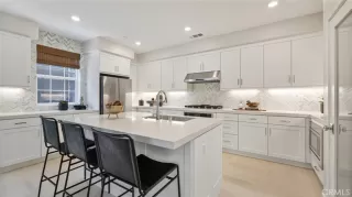 Photo #1: OC24164725 Listing 