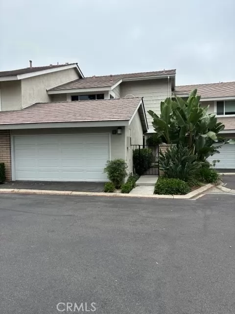 MLS: OC24164831 Condo For Sale