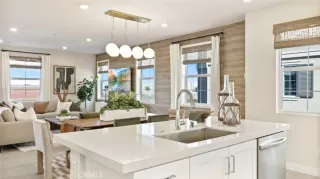 Photo #2: OC24164947 Listing 