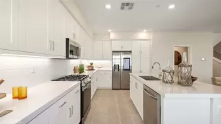 Photo #3: OC24164947 Listing 