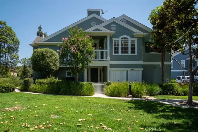 MLS: OC24165417 Condo For Sale