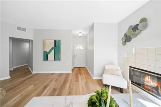 Photo #3: OC24165704 Listing 