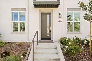 Photo #1: OC24165808 Listing 