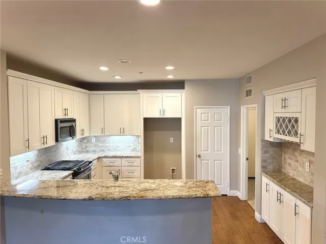 MLS: OC24165817 Condo For Sale