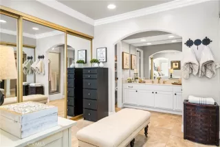 Photo #6: OC24166185 Listing 