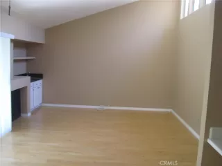 Photo #5: OC24166458 Listing 