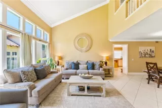 Photo #2: OC24166560 Listing 