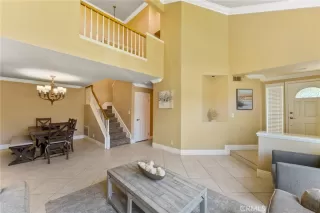 Photo #5: OC24166560 Listing 