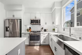 Photo #2: OC24166848 Listing 