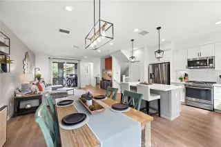 Photo #5: OC24166848 Listing 