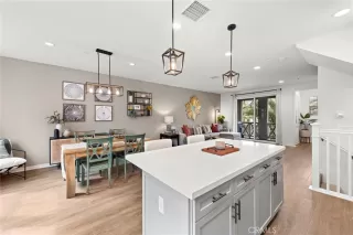 Photo #6: OC24166848 Listing 