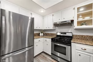 Photo #6: OC24167132 Listing 