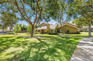 Photo #5: OC24167404 Listing