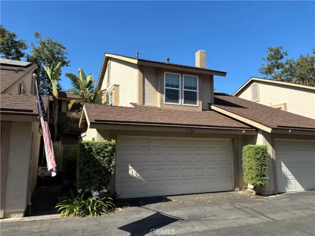 MLS: OC24167455 Condo For Sale