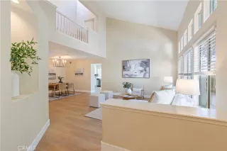 Photo #5: OC24167592 Listing 