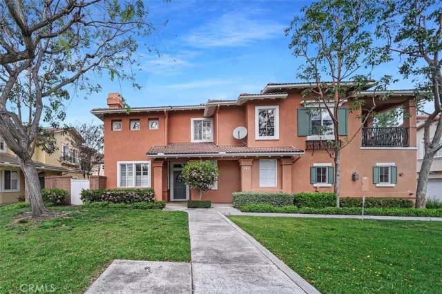 MLS: OC24167677 Condo For Sale