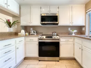 Photo #5: OC24167763 Listing 