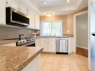 Photo #6: OC24167763 Listing 