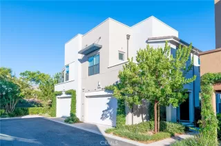 More Details about MLS # OC24167932 : 172 ALIENTA LANE