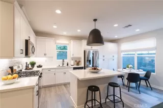 Photo #2: OC24167932 Listing 