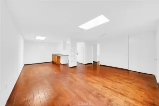 Photo #3: OC24168363 Listing