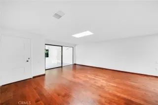 Photo #4: OC24168363 Listing