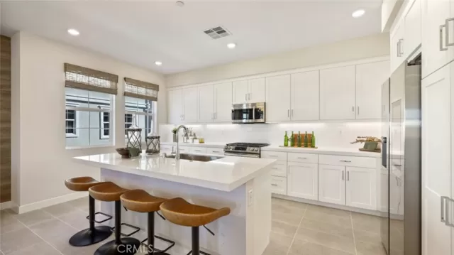 MLS: OC24168394 Condo For Sale