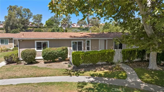 MLS: OC24168542 Condo For Sale