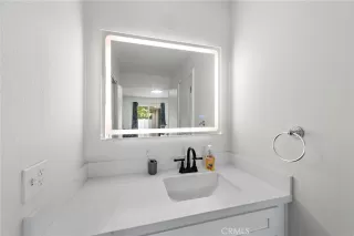 Photo #6: OC24168542 Listing