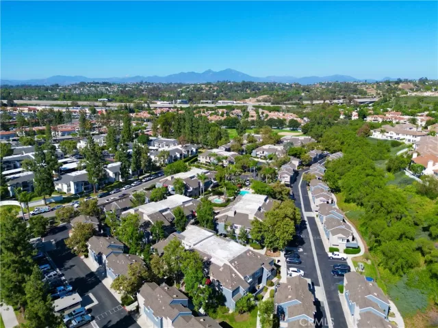 MLS: OC24168899 Condo For Sale