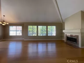 Photo #5: OC24169066 Listing 