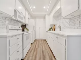 Photo #5: OC24169299 Listing 