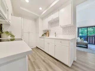 Photo #6: OC24169299 Listing 